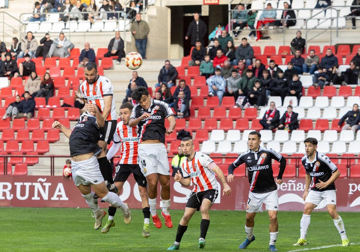 Último partido entre la UDL y la SDL en Las Gaunas la temporada pasada.