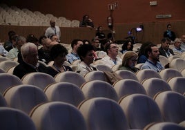 Interior del auditorio del Ayuntamiento de Logroño en una imagen de archivo.