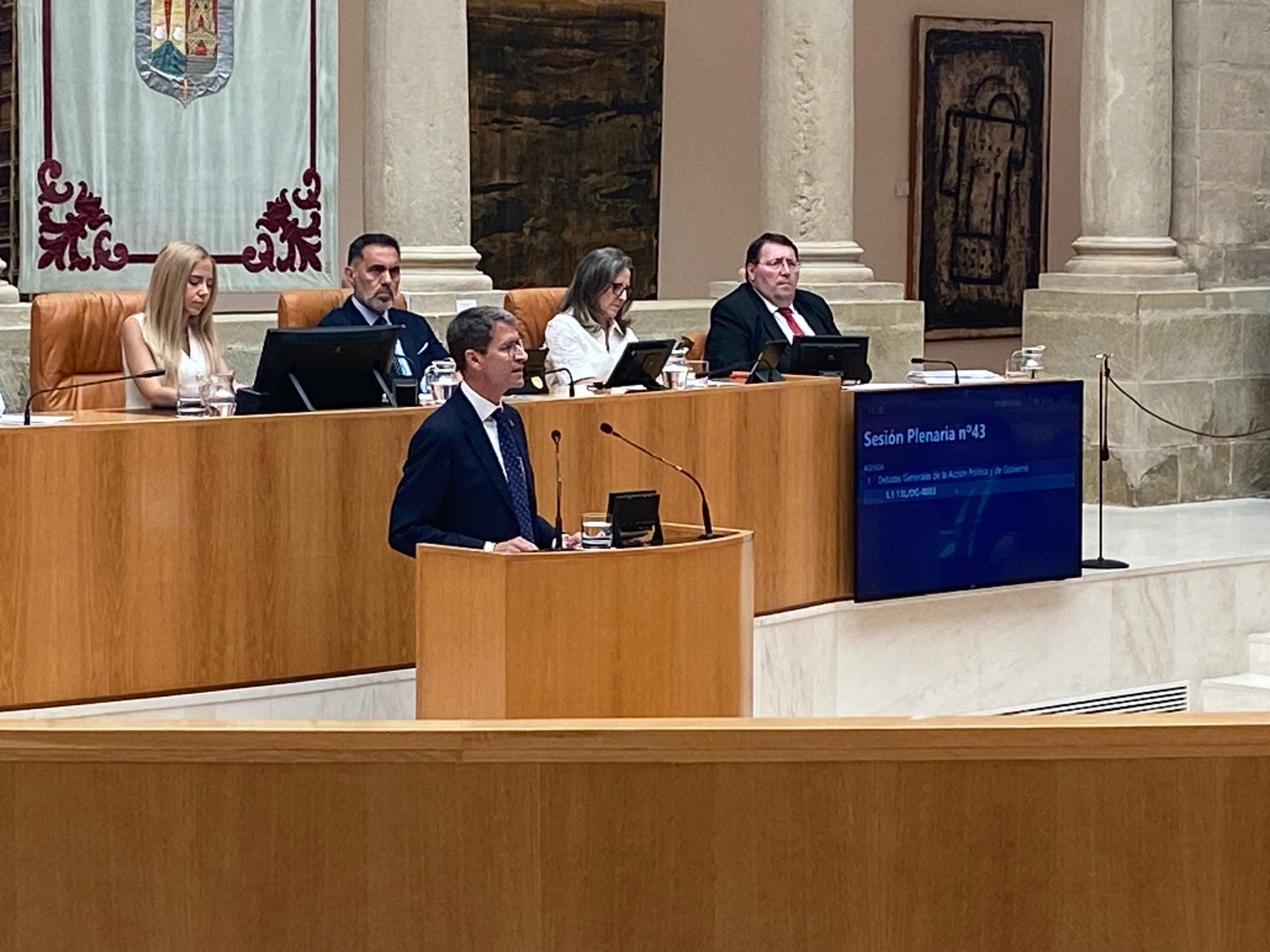 Capellábn, durante su intervención en el Parlamento este miércoles.