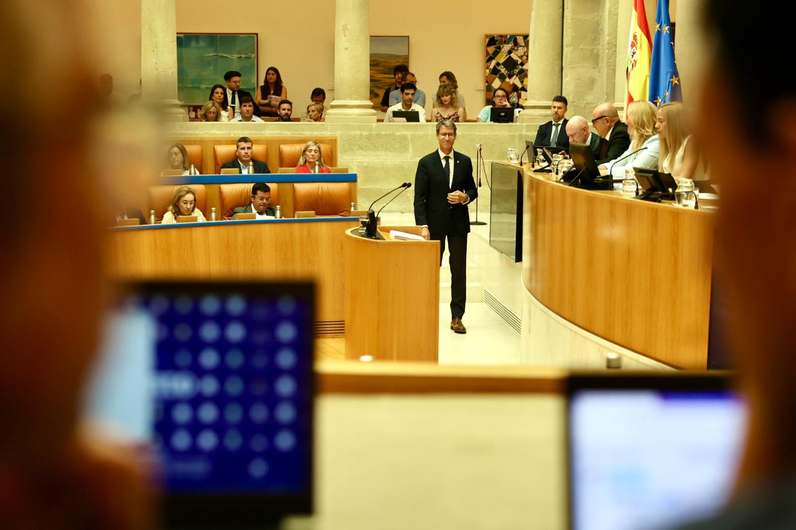 Las imágenes de debate del estado de la región