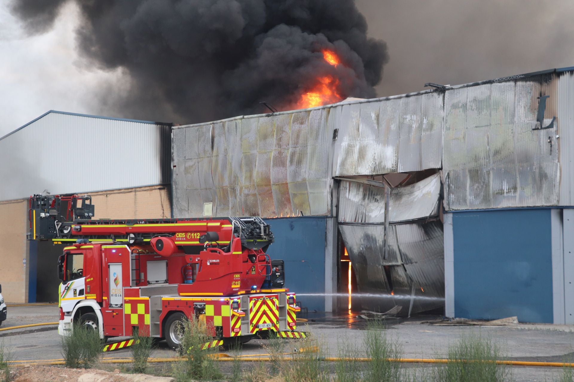 Las imágenes del incendio en Sillalfaro