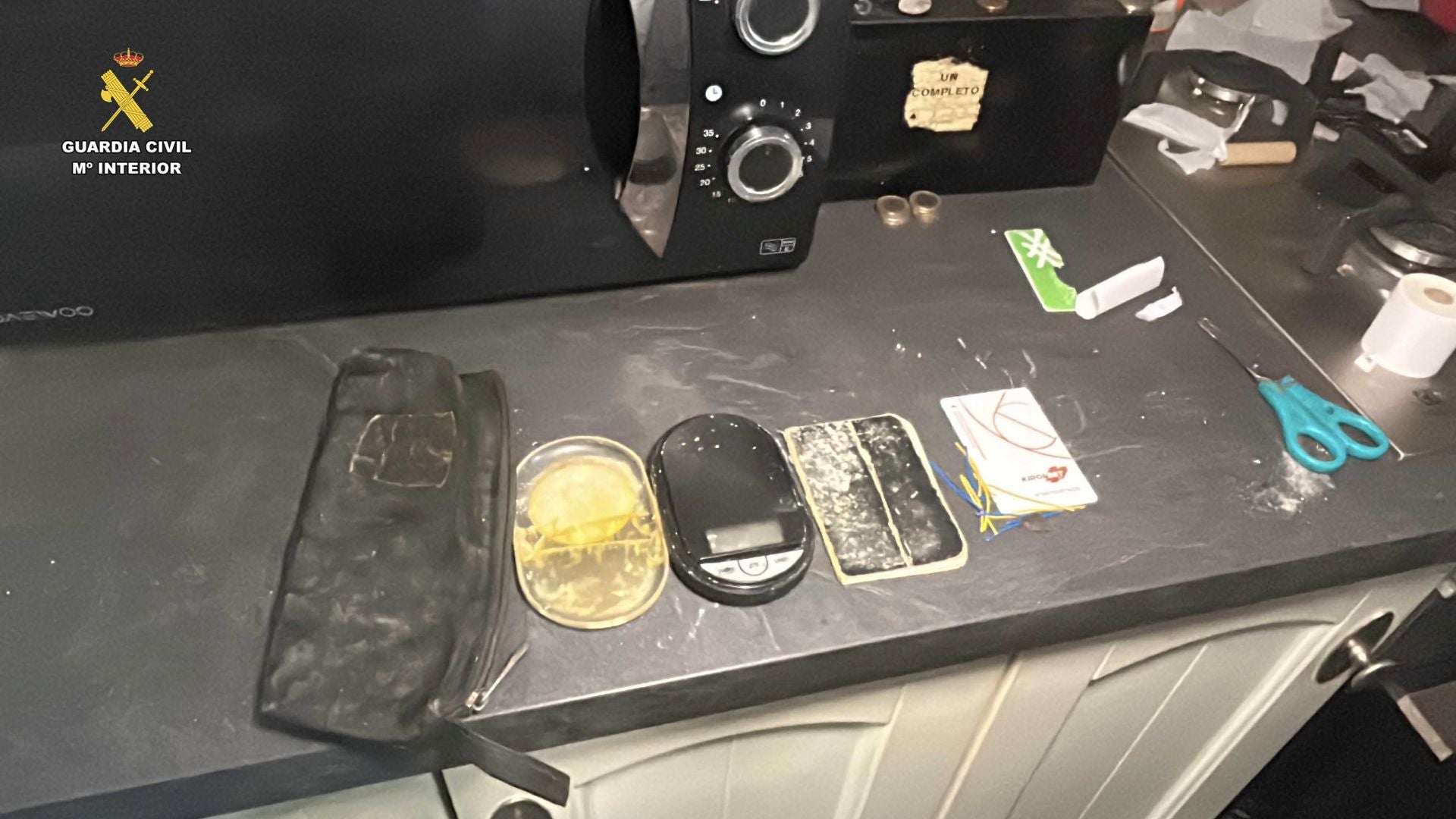 Las imágenes de la operación antidroga en Alcanadre