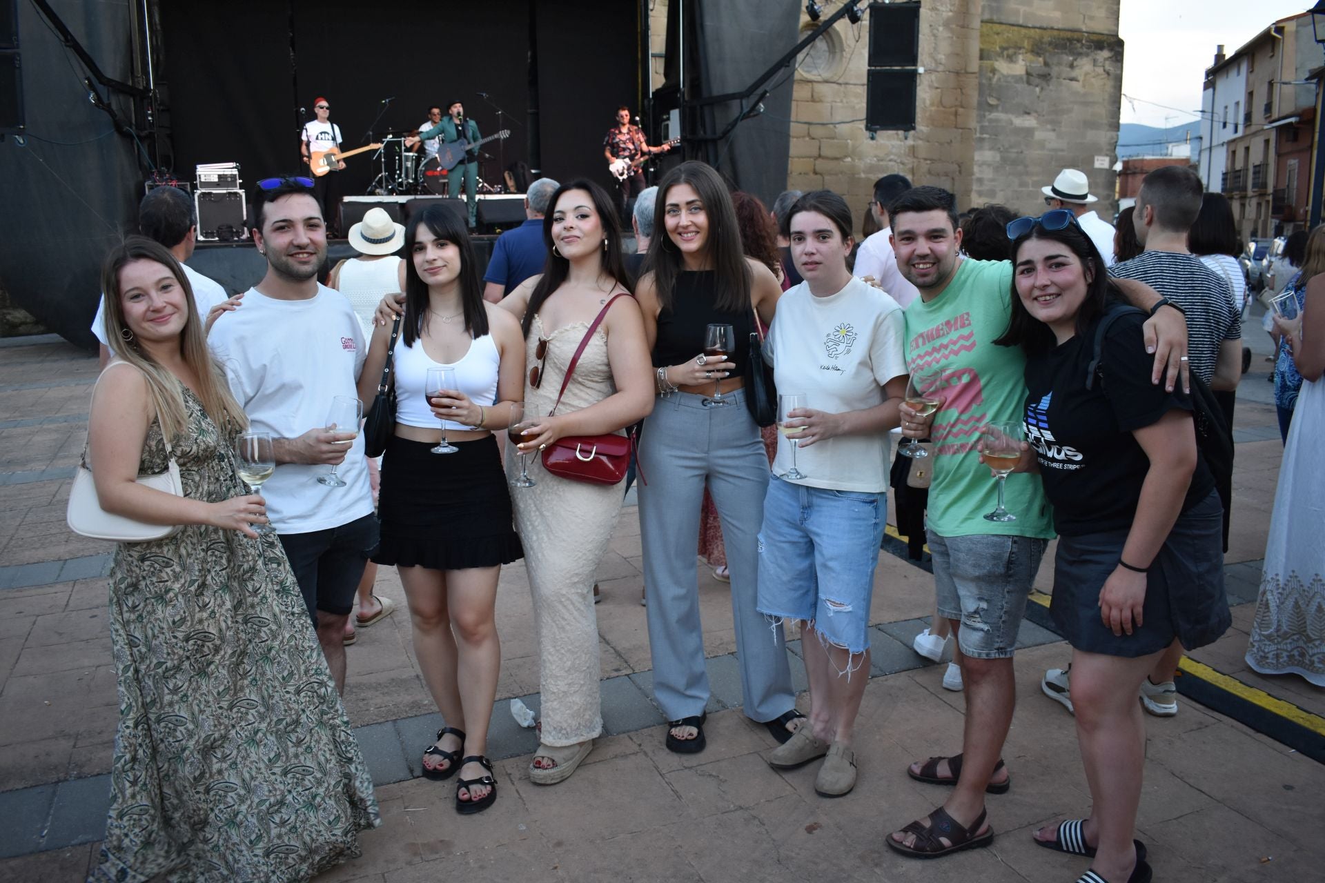 Fiesta del vino con música de Sabina en Ausejo