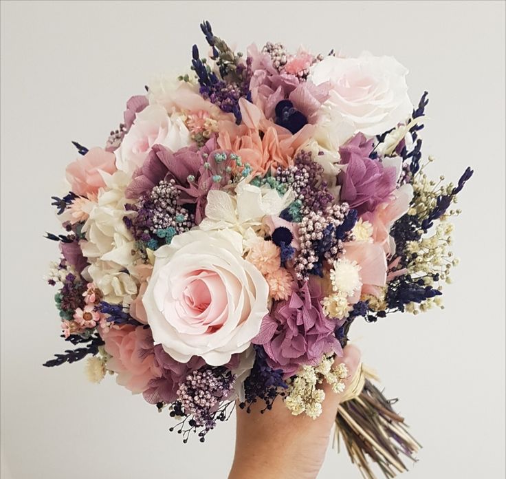 Combinaciones florales inesperadas: cómo sorprender con un ramo