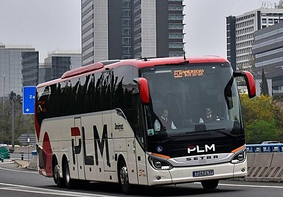 Autobús de PLM en Madrid.