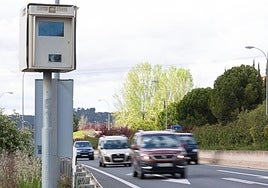 Radar instalado en la LO-20, en Logroño.