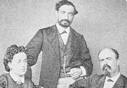 Un nacimiento en el destierro