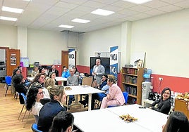 Imagen de archivo de la actividad 'Café con empresas' en la sede de Ymca.