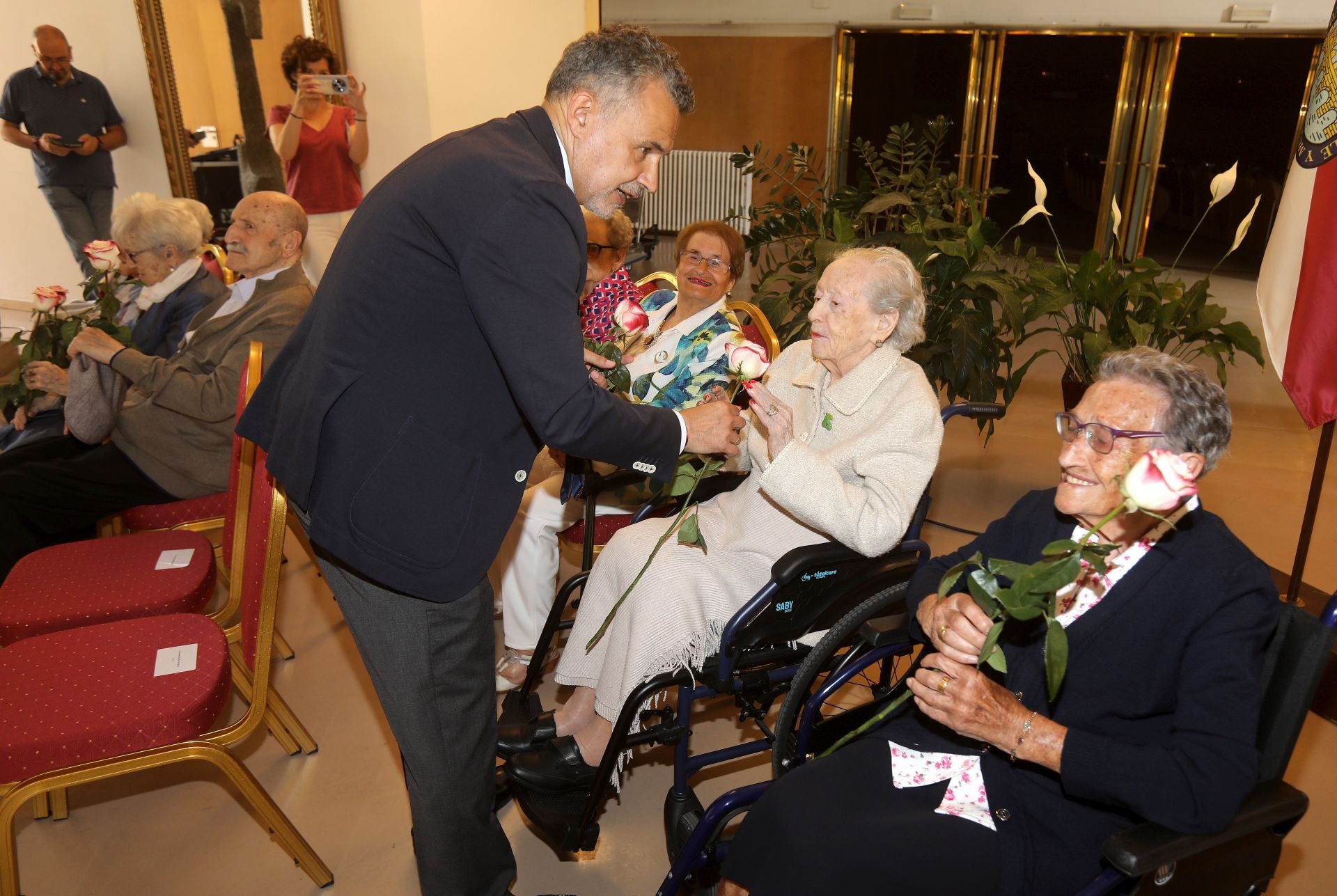 Las imágenes del homenaje a los abuelos de Logroño
