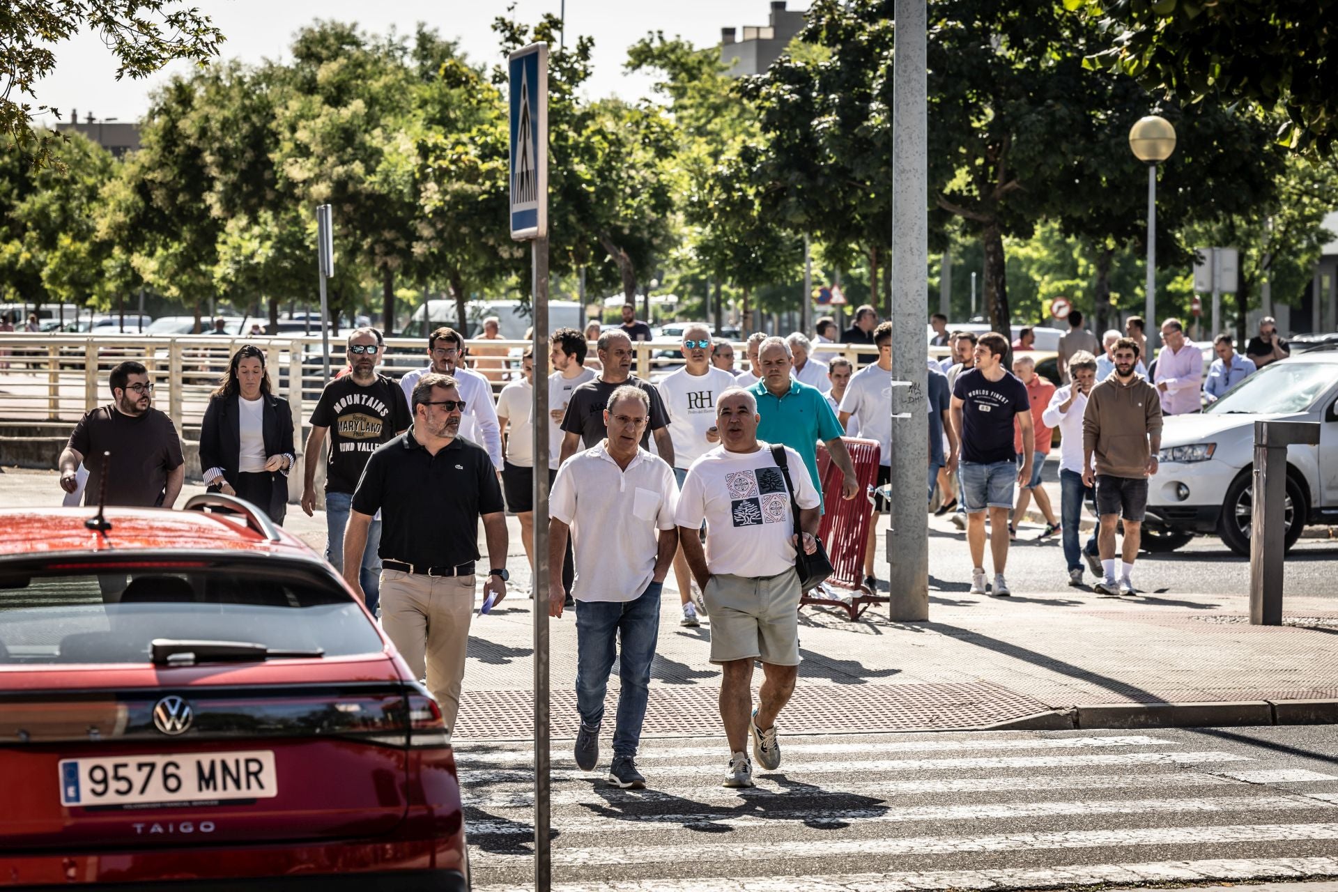 Imagen secundaria 1 - Gustavo Sáenz finiquita el &#039;alonsismo&#039; en el fútbol riojano