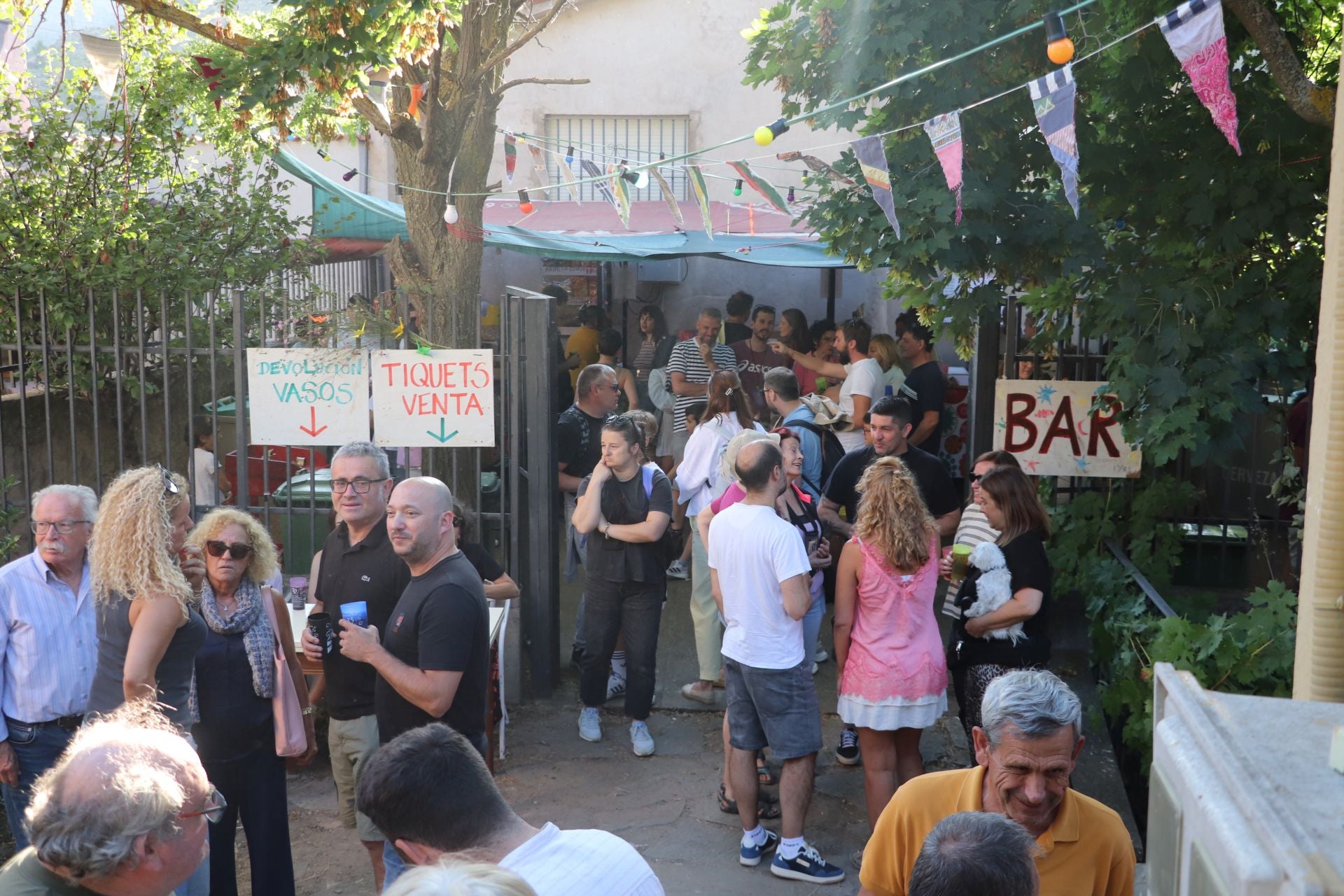 El color de las chimeneas de Peroblasco