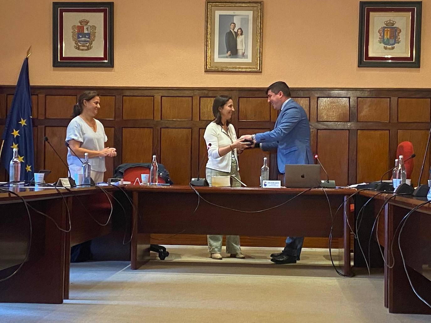 Santo Domingo da la bienvenida a su nueva concejal, Beatriz Salas