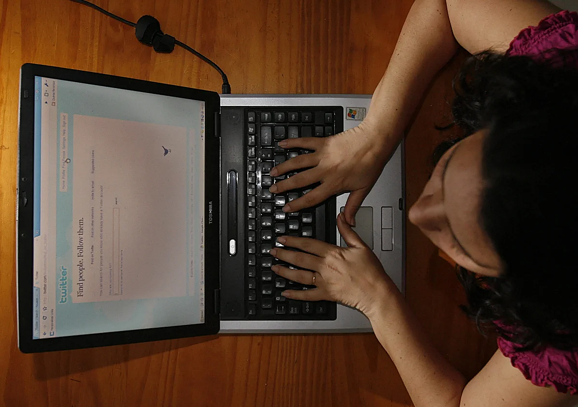 La mitad de los casos de violencia de género de pareja es digital