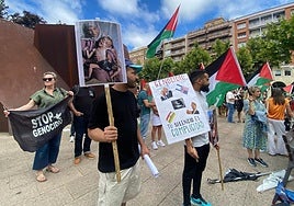 Protesta celebrada este miércoles ante el Palacete del Gobierno de La Rioja.