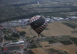 La vuelta a Haro en 26 globos