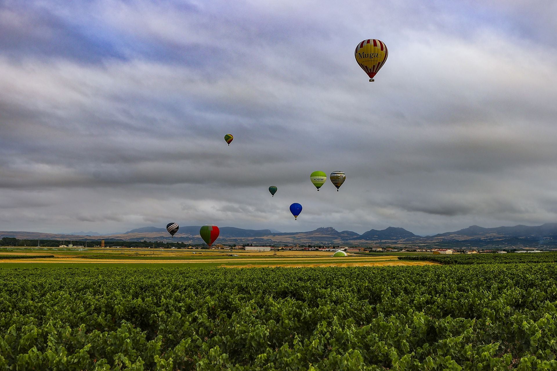 La vuelta a Haro en 26 globos