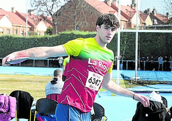 Marcos Moreno prepara un lanzamiento en el Adarraga.