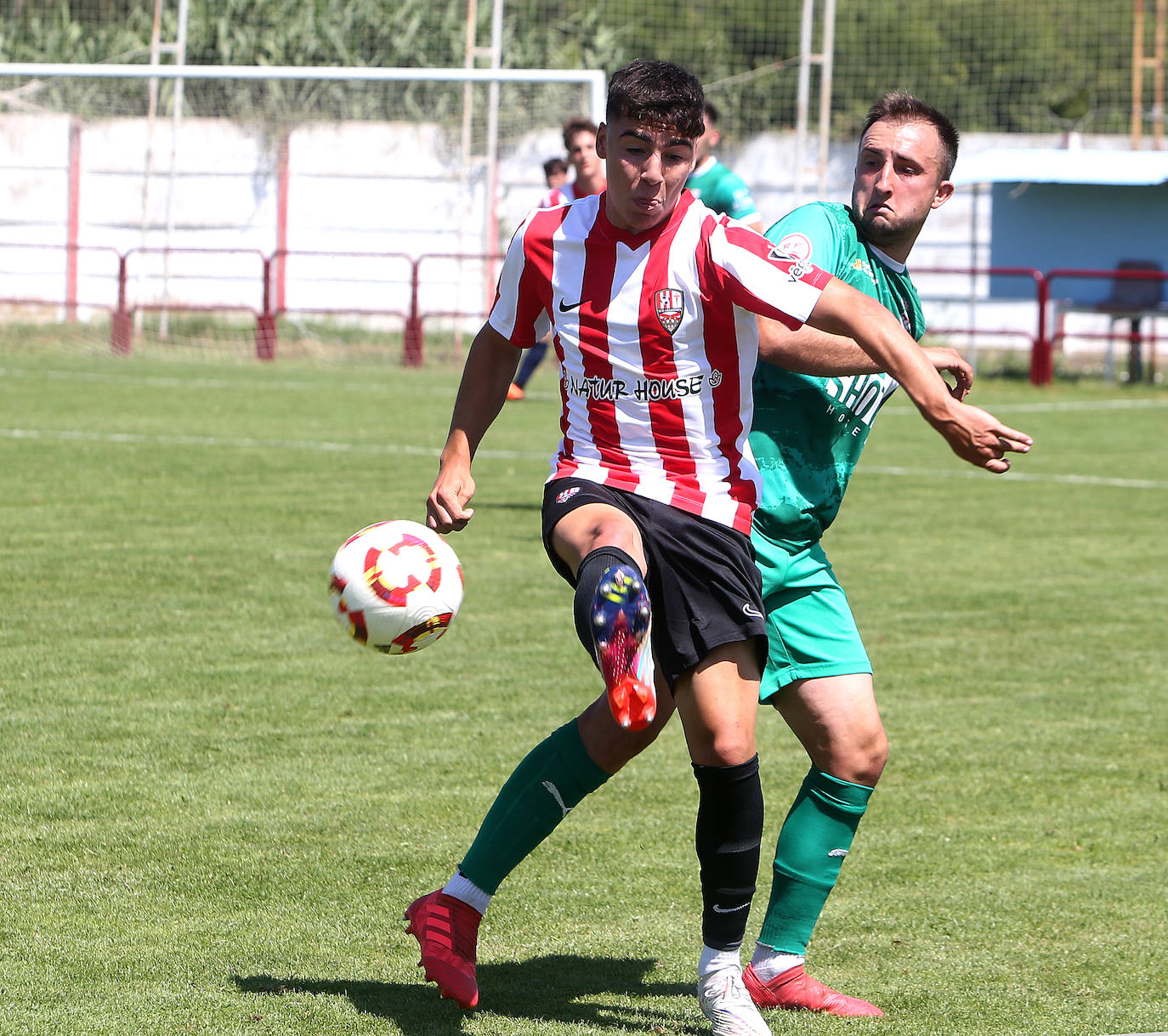 Las imágenes del partido UDL-Náxara