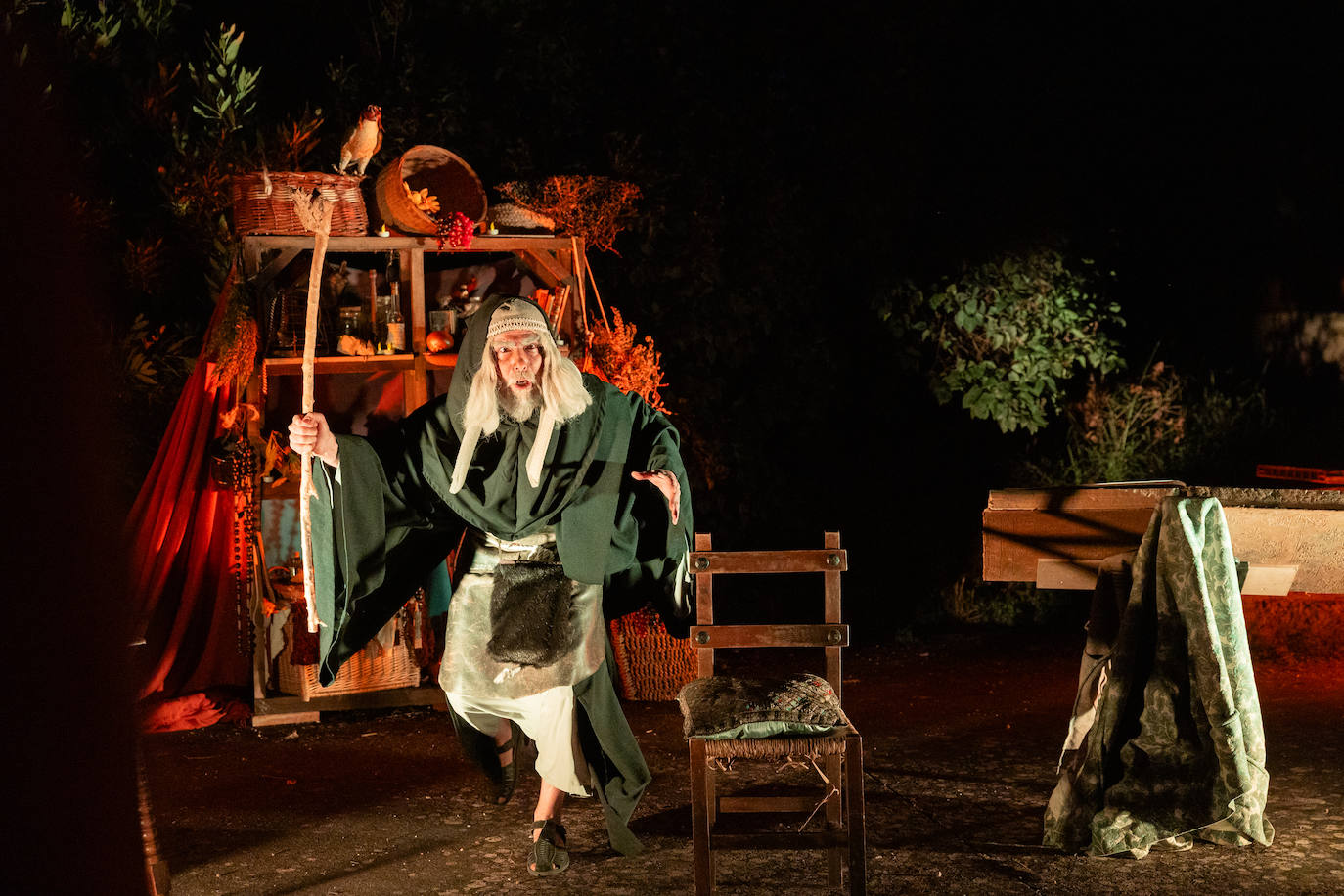 Las imágenes de las visitas nocturnas en el monasterio de Santa María la Real de Nájera