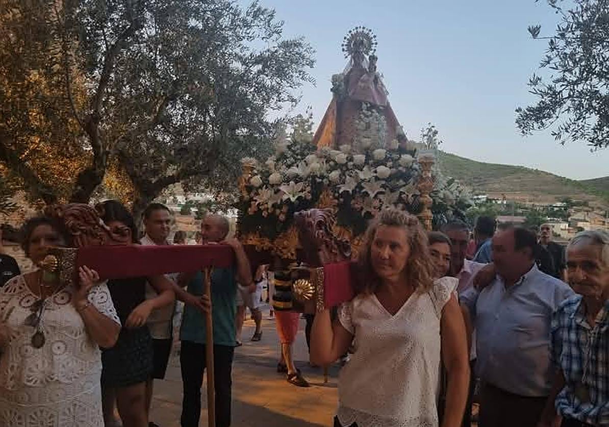 Procesión de la Virgen de Nieva en Autol, en una imagen de archivo.