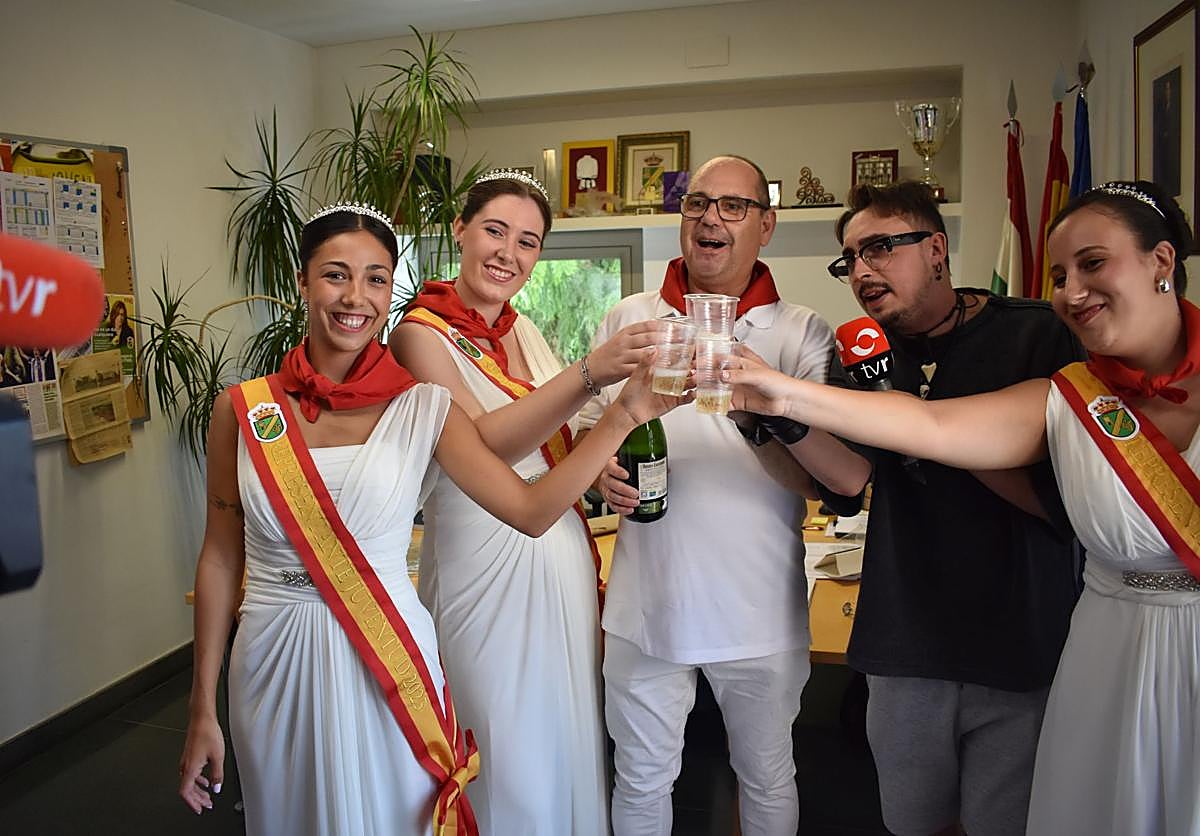 Las imágenes del cohete de las fiestas de Rincón de Soto