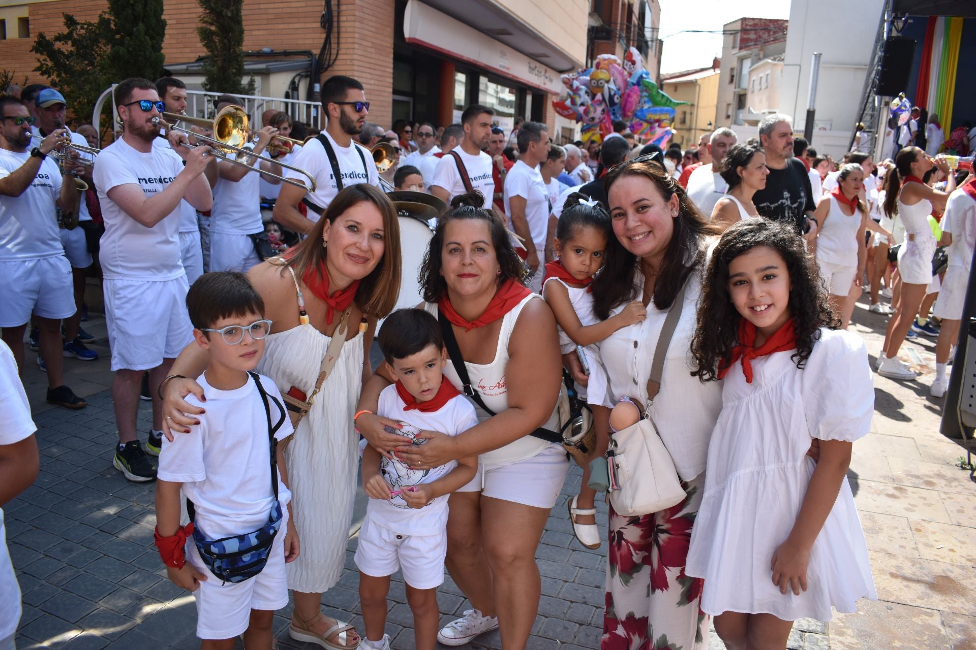 Las imágenes del cohete de las fiestas de Rincón de Soto