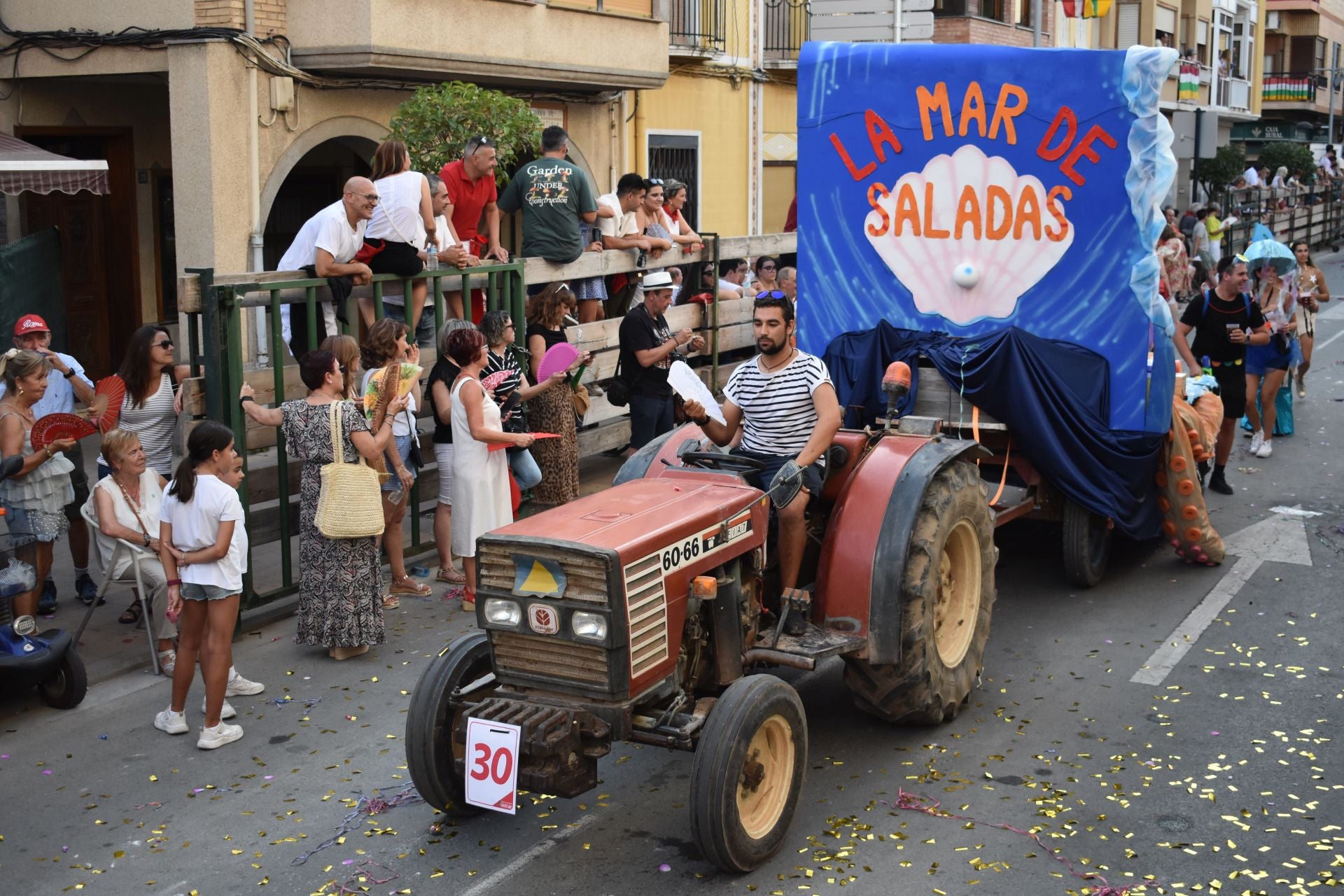 Rincón de Soto disfrutó de las carrozas