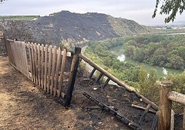 Consecuencias del incendio en el mirador de Gimileo.