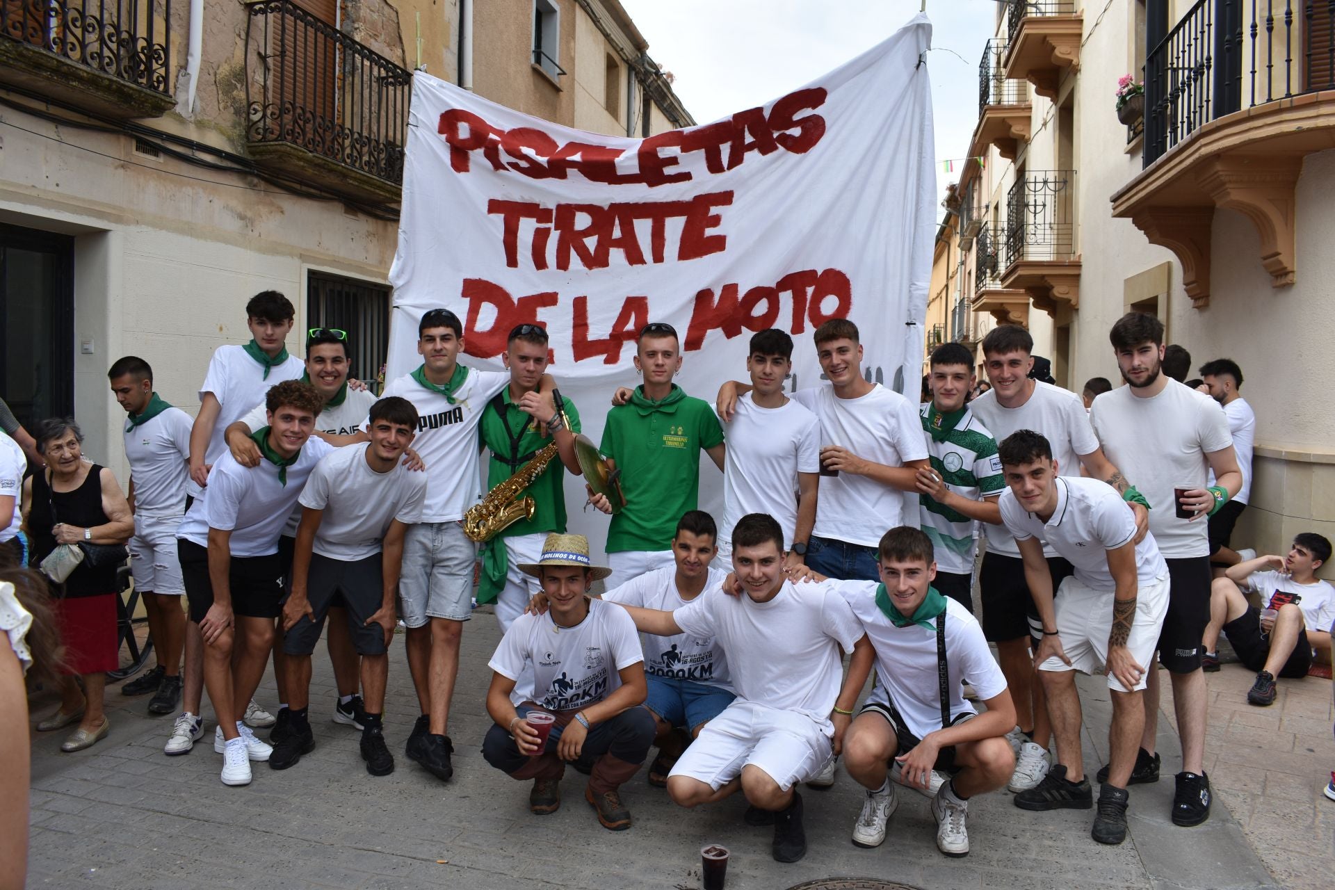 Las imágenes del comienzo de las fiestas de Alcanadre