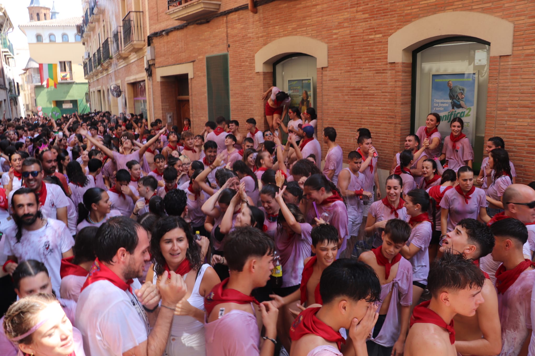 La fiesta se adueña de Alfaro: las imágenes