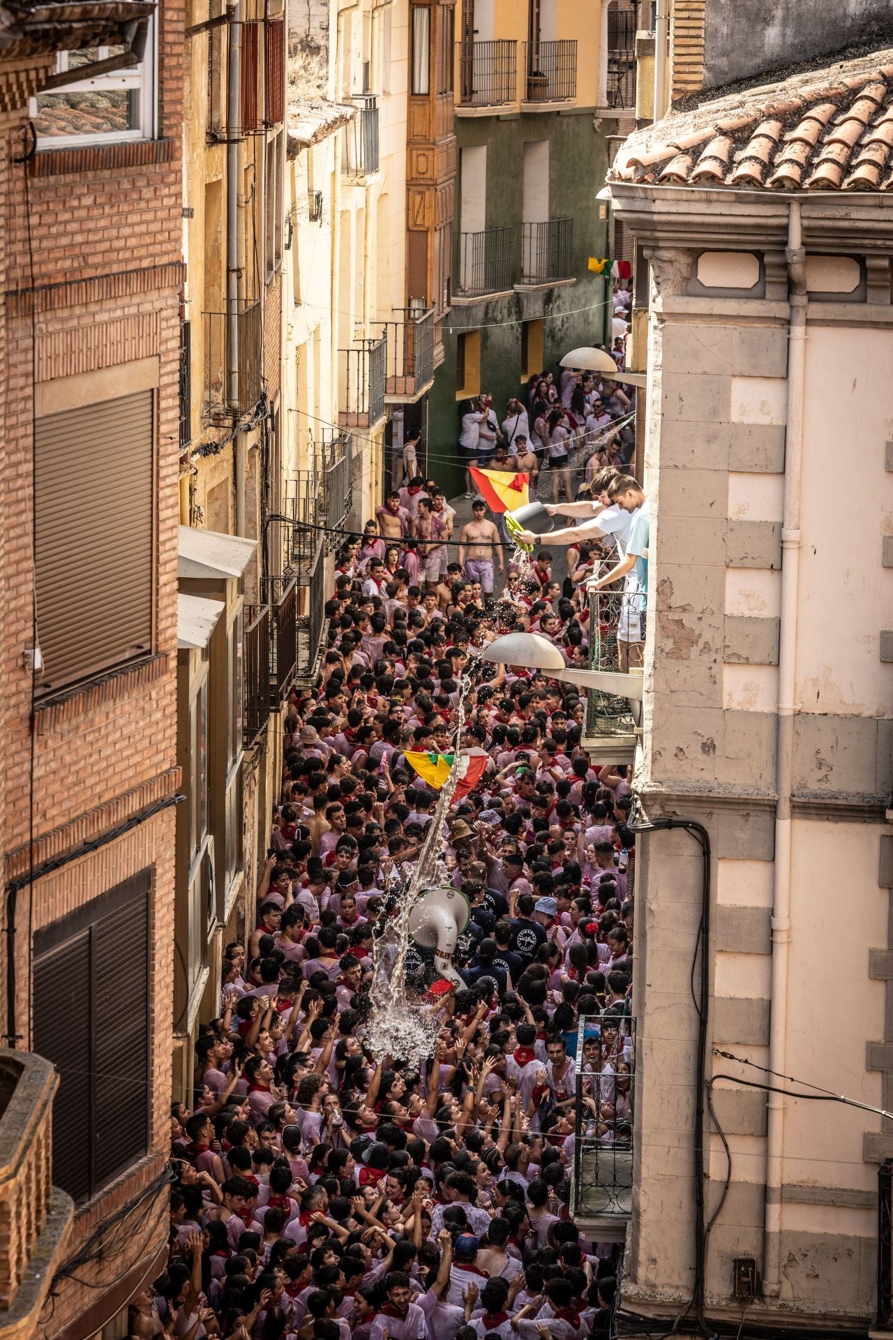 La fiesta se adueña de Alfaro: las imágenes