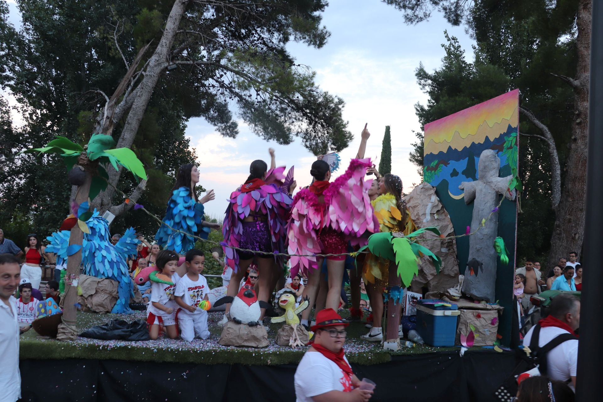 El desfile de carrozas de Alfaro, en imágenes