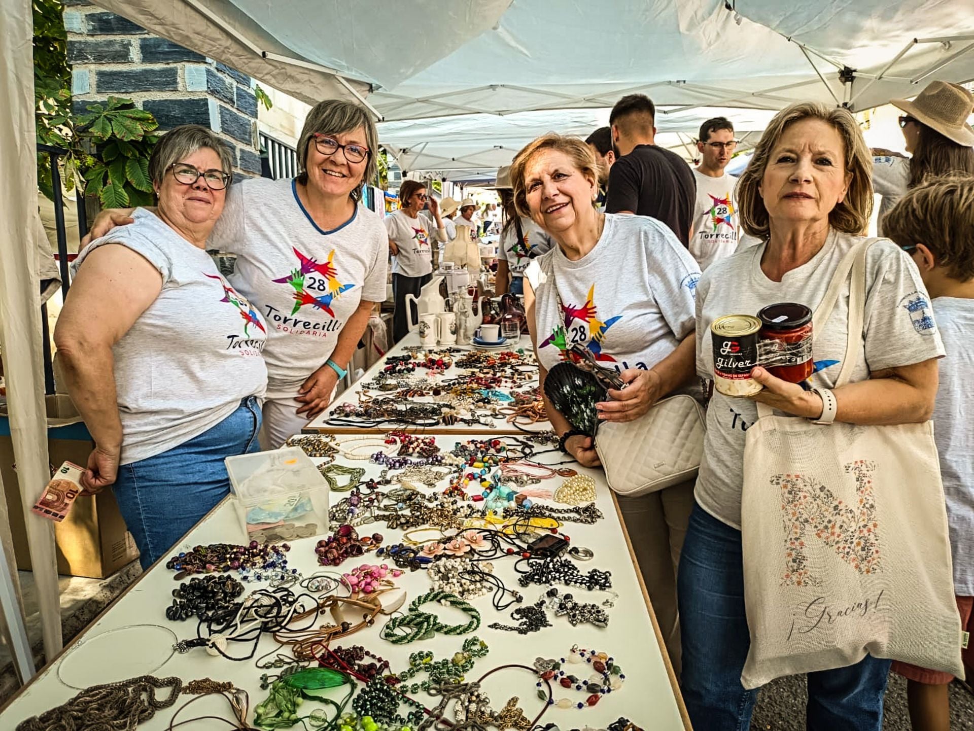 La Fiesta de la Solidaridad de Torrecilla reúne a miles de personas