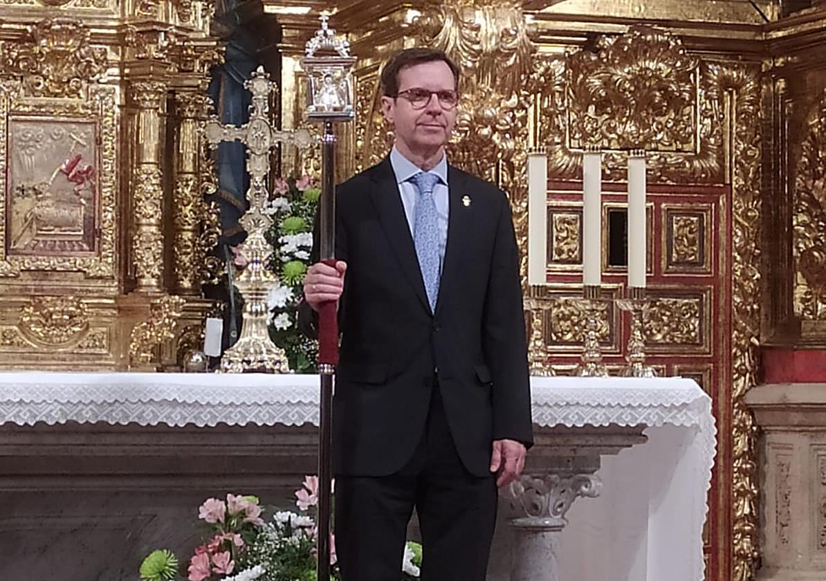 Juan Gómez tras su elección como mayordomo en la basílica.
