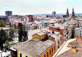El Logroño antiguo y el nuevo en una perspectiva captada desde la Villanueva en el Casco Antiguo de la capital de La Rioja.