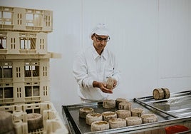 Proceso de producción en la empresa Los Cameros, en Haro.