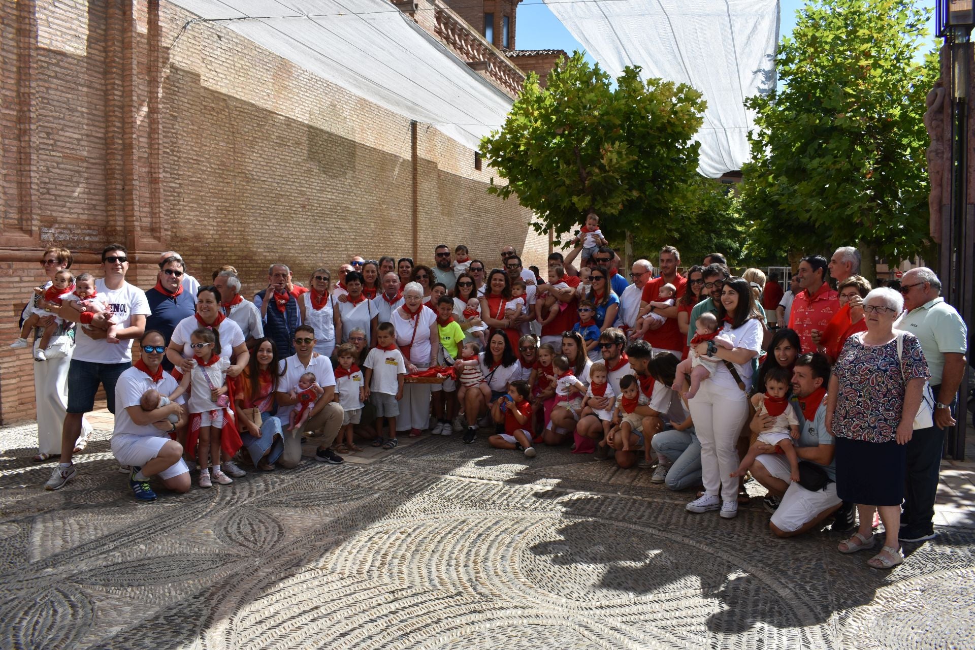 Todo el color de las fiestas de Aldanueva de Ebro