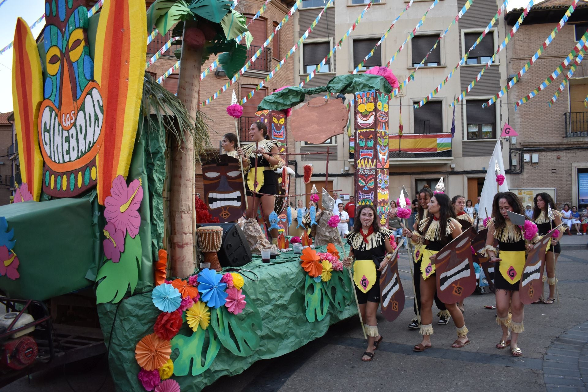 Todo el color de las fiestas de Aldanueva de Ebro