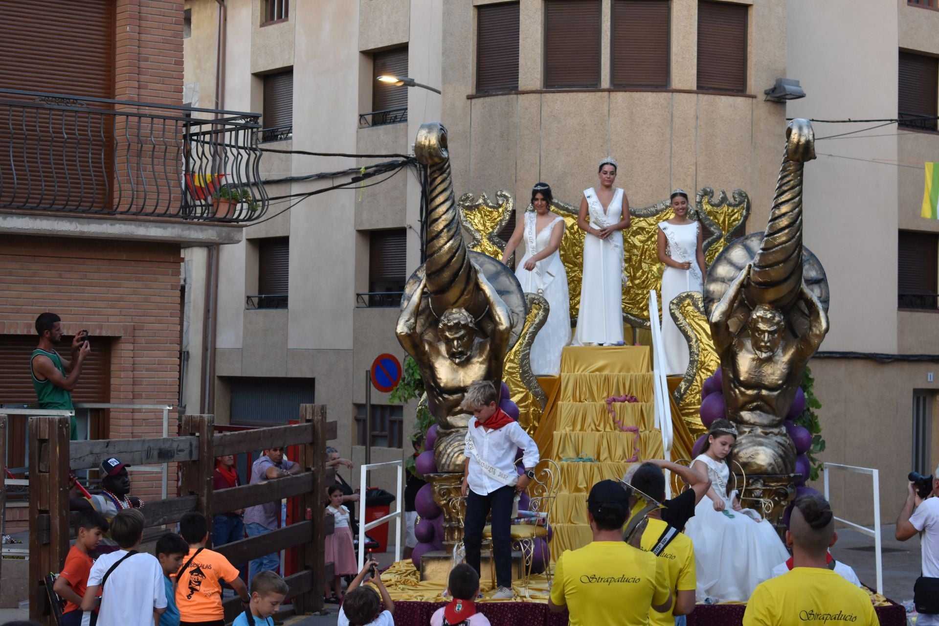 Todo el color de las fiestas de Aldanueva de Ebro