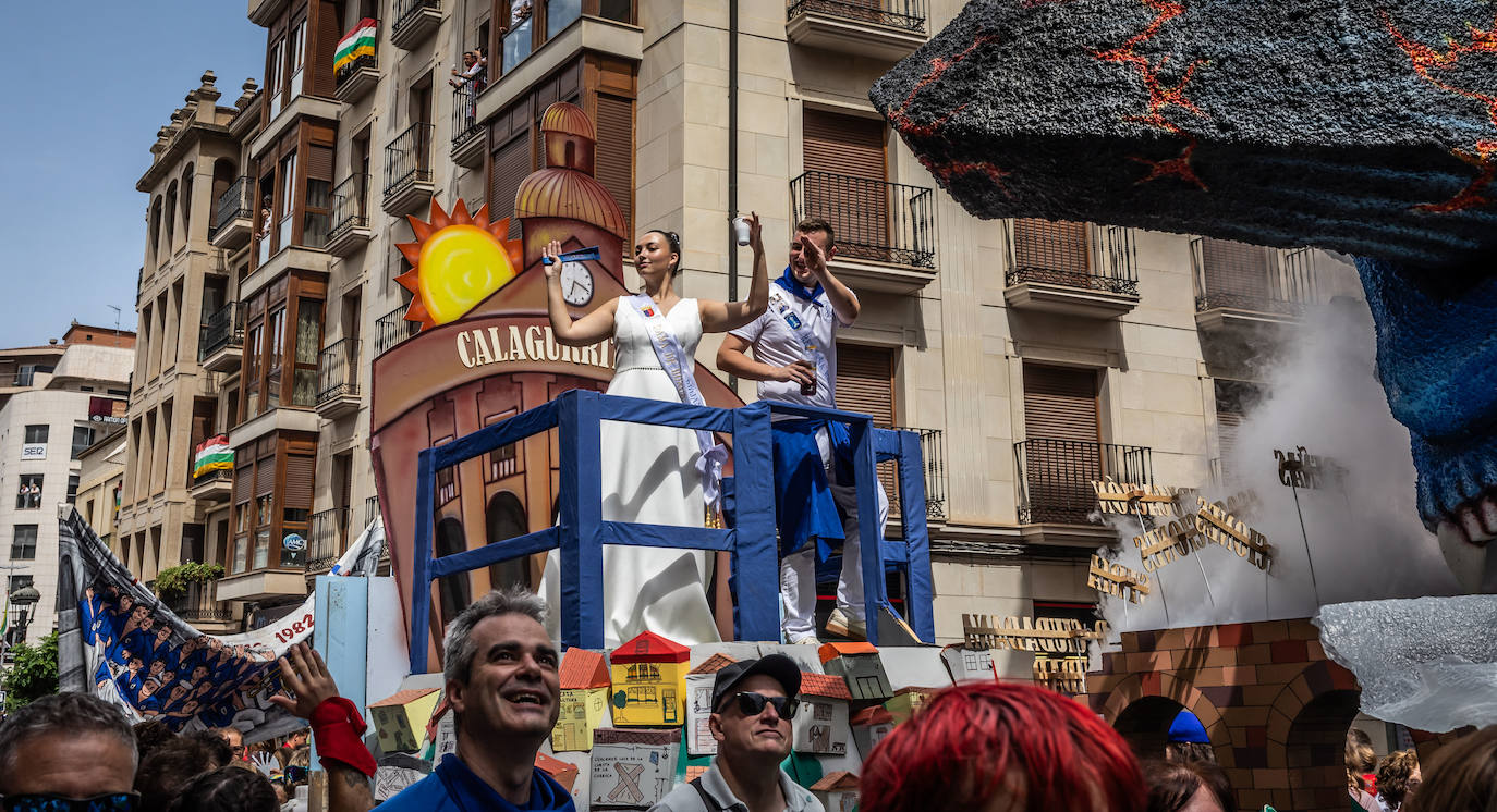 Chupinazo y carrozas: las primeras imágenes de Calahorra en fiestas