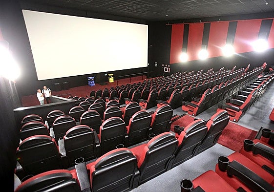 Una de las salas ya puesta a punto para el estreno.