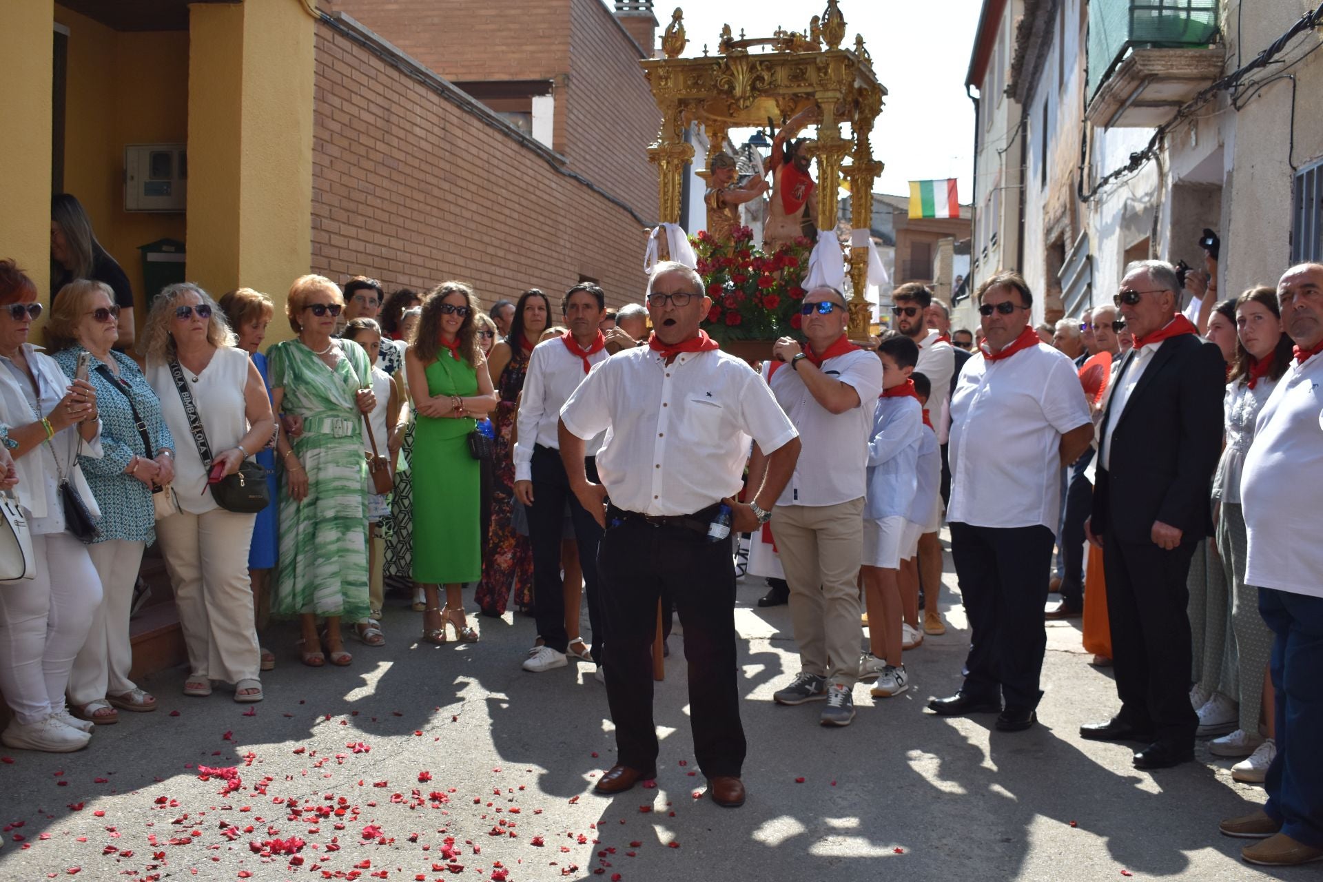 Las imágenes del día de San Bartolomé en Aldeanueva