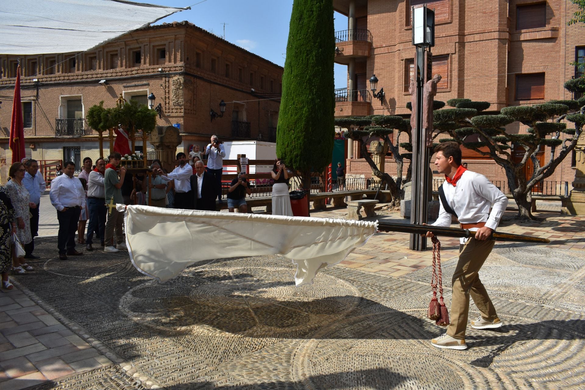 Las imágenes del día de San Bartolomé en Aldeanueva