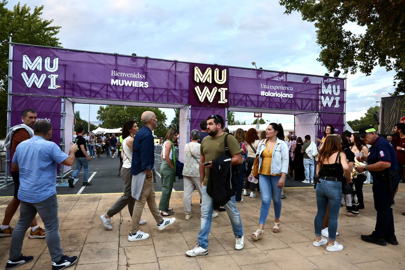 Las imágenes de la primera gran jornada de conciertos del festival MUWI