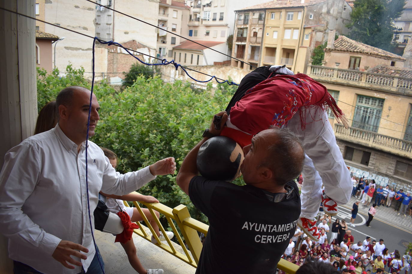 Las imágenes del primer día de fiestas en Cervera