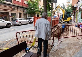 Uno de los pasados reventones de la calle Lardero que han obligado a la Administración local a actuar.