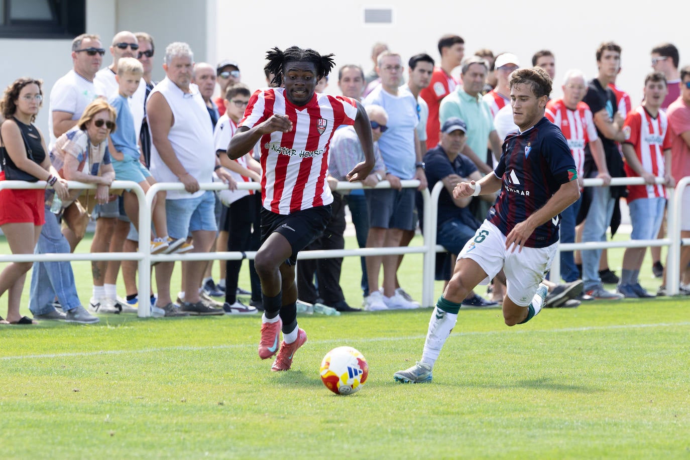Las imágenes del encuentro UDL-Eibar B