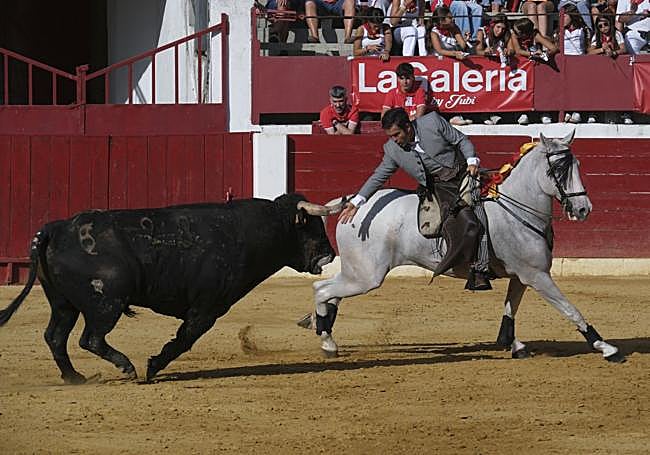 Sergio Domínguez a lomos de Hispania.
