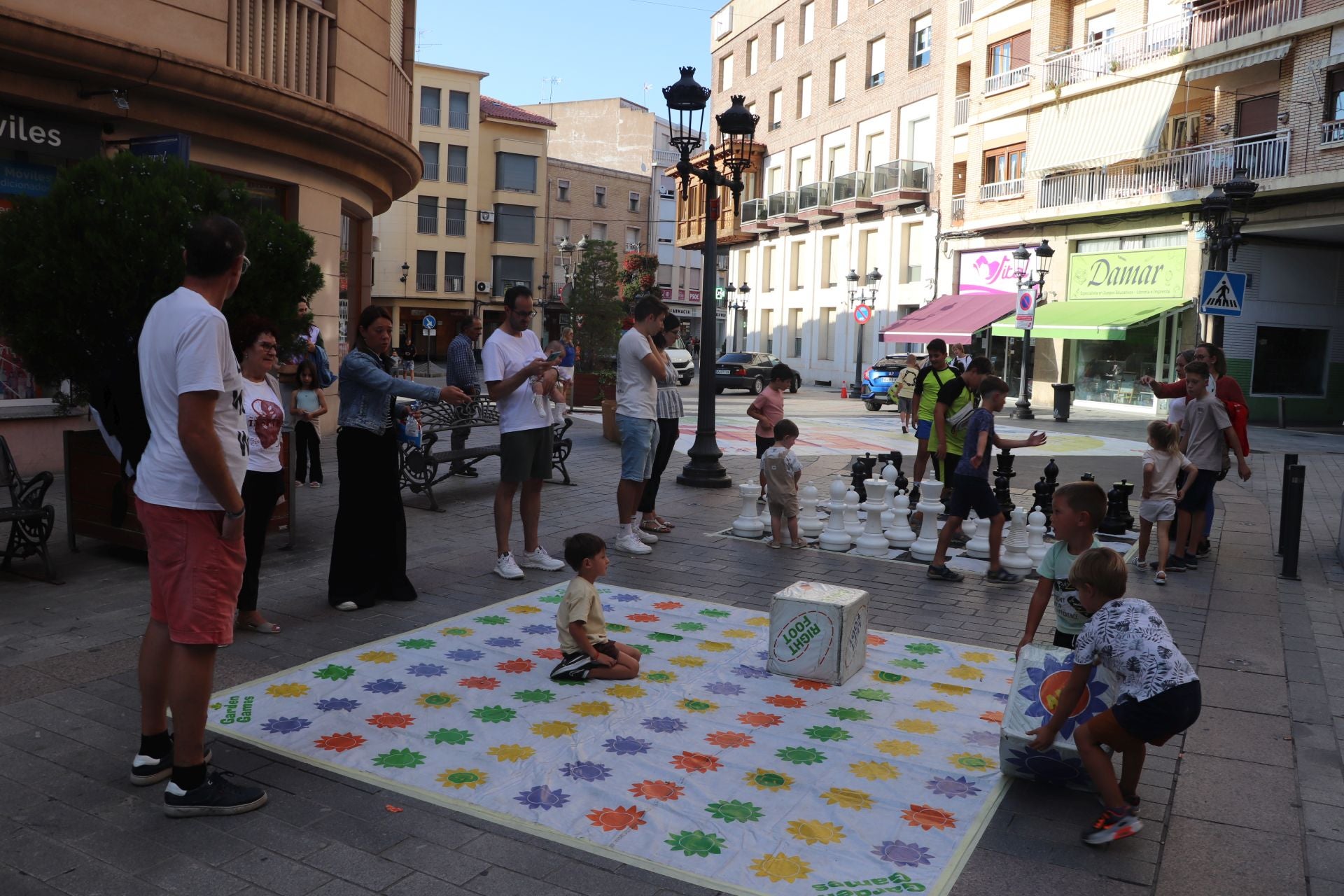 Tarde de juegos en Fliparnedo