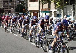 El pelotón, en la etapa de este sábado